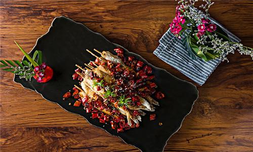 乔歪嘴私房麻辣烫